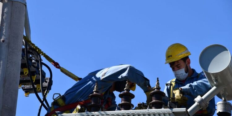 Ante una nueva ola de calor, la EPE recomienda uso eficiente del servicio