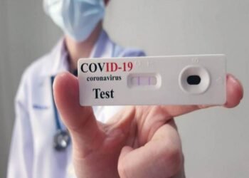 Comienzan a llegar a las farmacias los autotest a $1.650