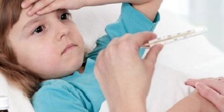 Aseguran que «se está notando» una suba de casos de Covid-19 en niños de entre 3 y 11 años