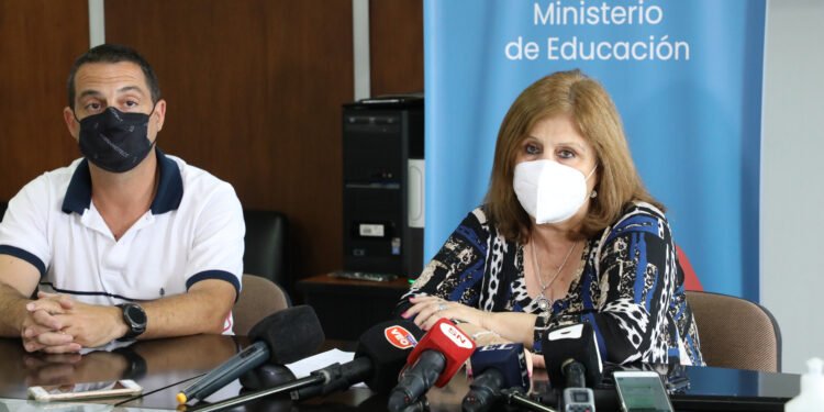 La provincia presentó el nuevo servicio de Salud Laboral Escolar