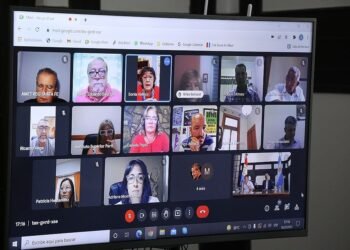 Paritaria docente santafesina: ofrecen un 41,7% en cuatro tramos y los gremios no aceptarán