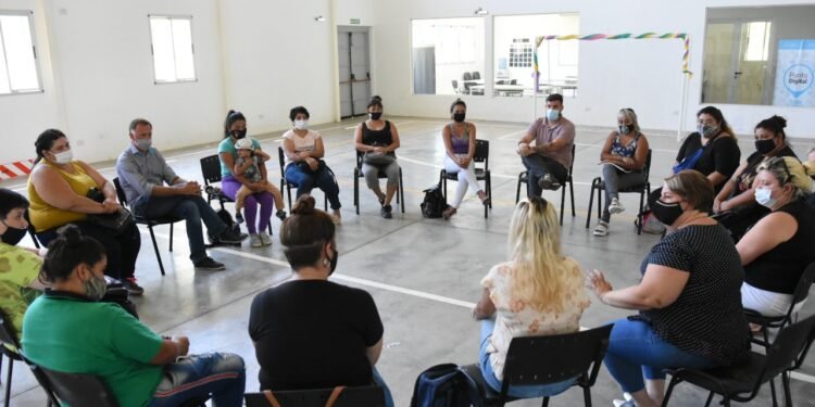 Comenzó el taller “Apoyo a la Búsqueda de Empleo” para mujeres