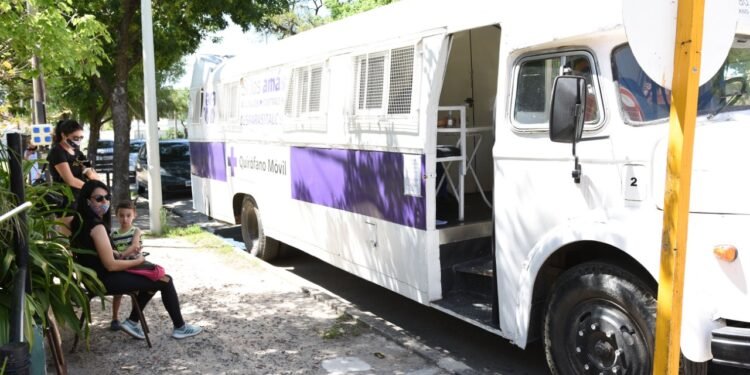 En el recorrido del Quirófano Móvil, es el turno del barrio Fasoli