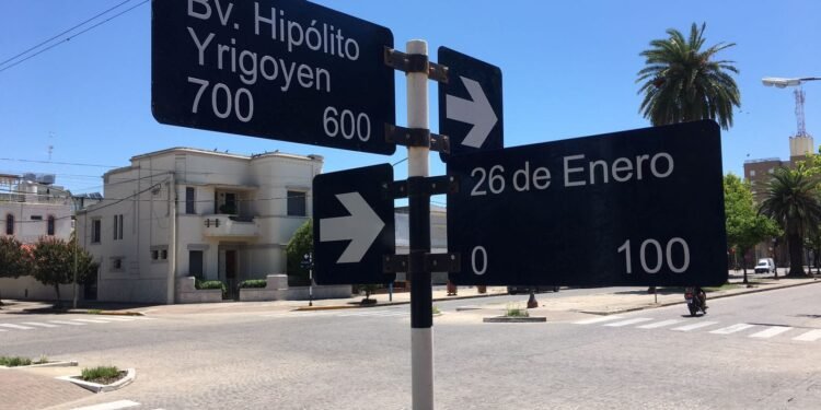 Realizan nuevos trabajos de señalización en la ciudad