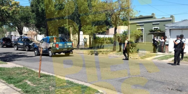 Balacera en Barranquitas: cambio de motos, de ropas y armas escondidas tras un ataque planificado