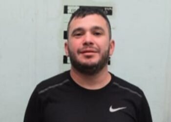 Alvarado dijo que es «comerciante» y los fiscales pidieron perpetua y una multa millonaria