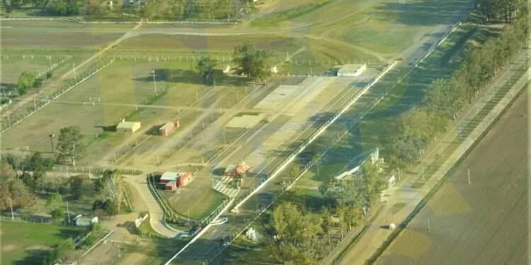 Rafaelinos viajaron a San Juan: proyectan replicar obras del Villicum en el autódromo