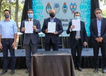 Articulan con provincias vecinas y la Nación obras para los Bajos Submeridionales