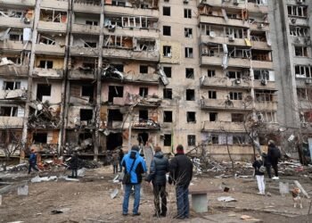 Los bombardeos llegaron a Kiev y hay combates en el norte de la ciudad