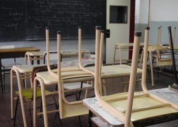 Docentes de Rafaela votan por tres mociones de paro