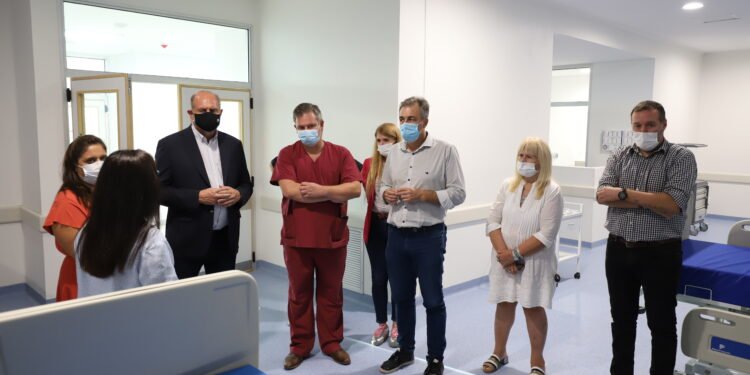 Perotti prometió para fines de este mes el llamado a licitación para terminar el nuevo Hospital