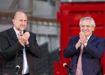 Perotti y Alberto presentaron programas de desarrollo de proveedores y parques industriales