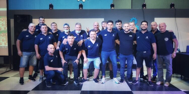 UOM: afiliados y sus familias participaron del Pizza Bingo