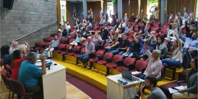 Los gremios estatales aceptaron la propuesta y cobrarán aumentos desde marzo