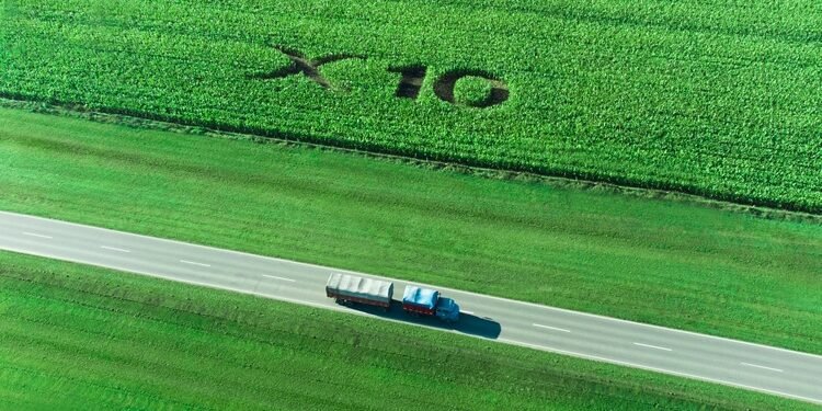 AXION apunta a captar el transporte pesado y el agro con un combustible que ya comercializa