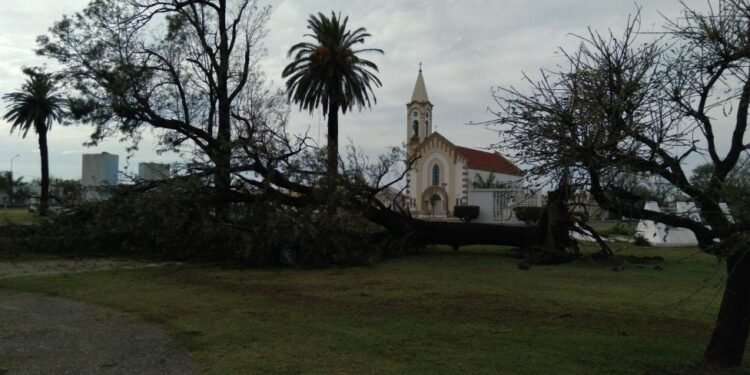 Asistencia a comunas afectadas por tormentas: transfirieron casi 10 millones al departamento