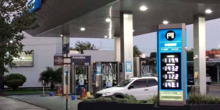 Fuerte aumento de los combustibles: a cuánto se vende la nafta en Rafaela