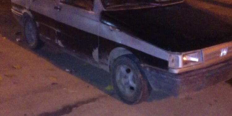 Retuvieron un auto y una moto por irregularidades