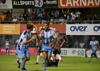 Atlético goleó a Gimnasia de Jujuy y ganó por primera vez en la temporada