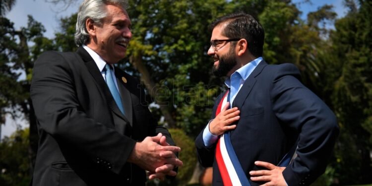 Boric anunció que su primer viaje al exterior será a Argentina