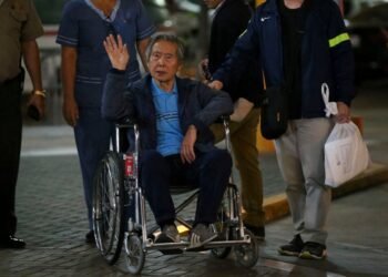 Keiko Fujimori negó que su padre se radique en el exterior tras ser liberado