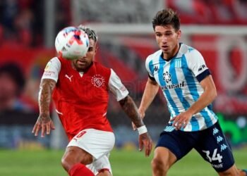 Racing venció al «Rojo» en el clásico de Avellaneda con gol de Copetti