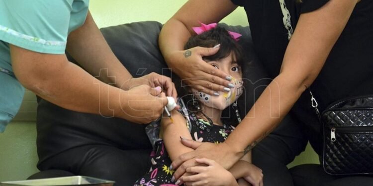 Adelantan la campaña de vacunación antigripal al 25 de marzo