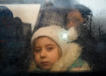 Ucrania y Rusia abrirán «corredores humanitarios» para evacuar civiles