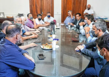 Los trabajadores municipales también acordaron un incremento del 46%