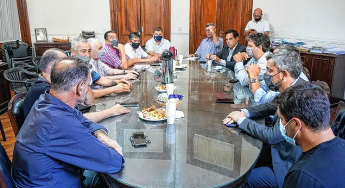 Los trabajadores municipales también acordaron un incremento del 46%