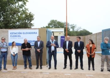 Luego de doce años de espera, se inauguraron nuevas redes domiciliarias de cloacas