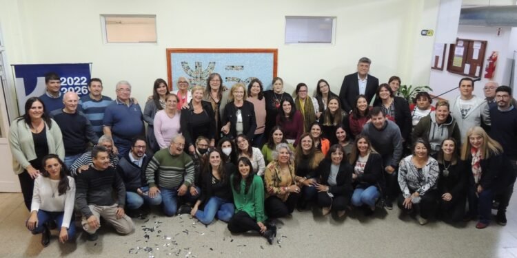 50 años de UTN en Rafaela: encuentro de no docentes y descubrimiento de Mural