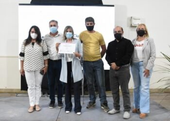 En un concurrido acto asumieron las nuevas autoridades vecinales de los barrios