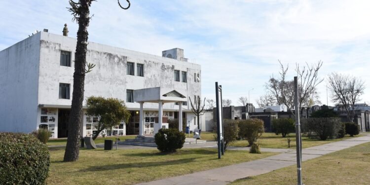 Nuevo horario del Cementerio