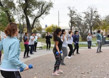 «Gimnasia en la Plaza Italia»: propuesta para la salud y el encuentro