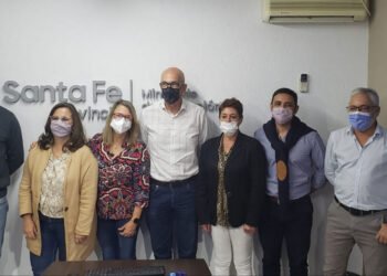 La provincia adquirirá mobiliario para 75 edificios escolares por casi $ 120 millones