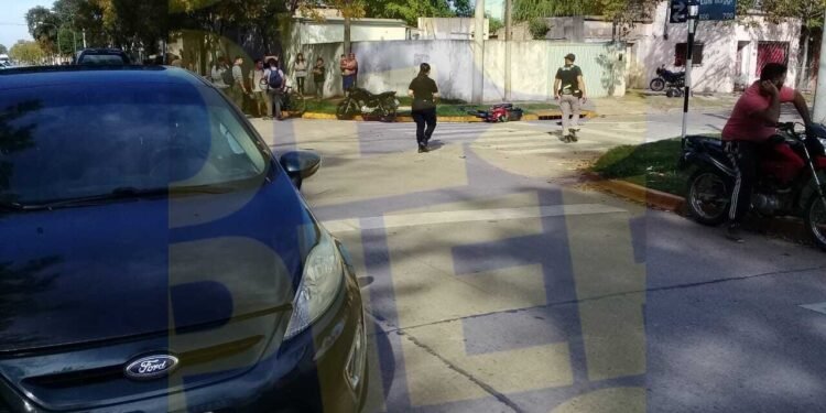 Un joven motociclista falleció tras un accidente en barrio Lehmann