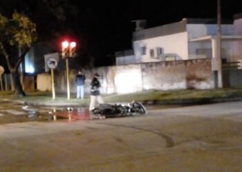 Informan que un motociclista accidentado padece muerte cerebral