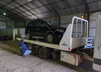 Conducía alcoholizado, chocó a una moto y se presentó en la GUR: le retuvieron el auto