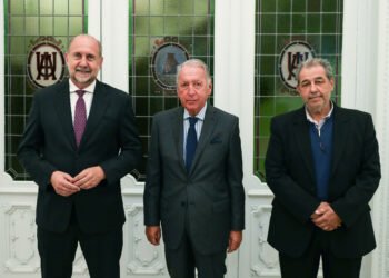Perotti se reunió con el Comité Ejecutivo de la Unión Industrial Argentina