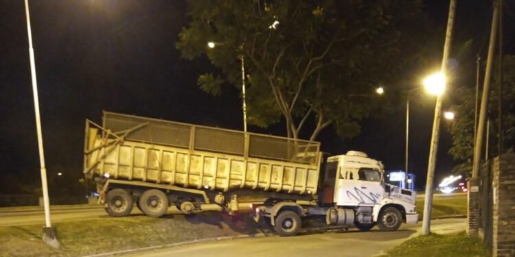 Conductores alcoholizados protagonizaron sendos accidentes