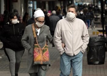 Alertan que la Argentina transita «una ola significativa» de coronavirus