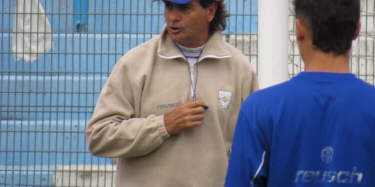 Nueva derrota y fin del ciclo Forestello en Atlético