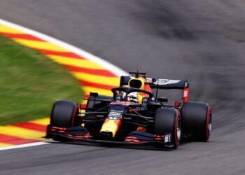 Verstappen vuelve a dominar en la F 1