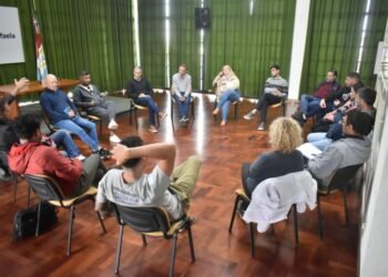 “Quién Pierde”?: Funcionarios locales y empresarios gastronómicos gestionan trabajo conjunto