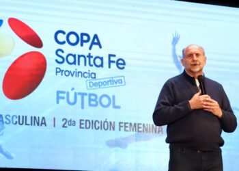 Perotti presentó la Copa Santa Fe Provincia Deportiva 2022 de Fútbol
