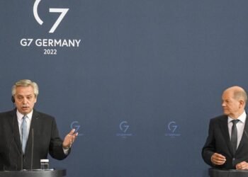 La guerra, el rediseño financiero y Malvinas, en el discurso del Presidente ante el G7