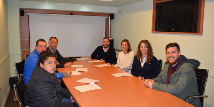 El municipio articula programas de inserción laboral con Limansky S.A.