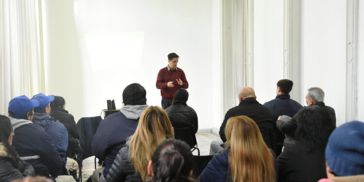 Finalizó el curso de capacitación y gestión a cooperativas y unidades productivas