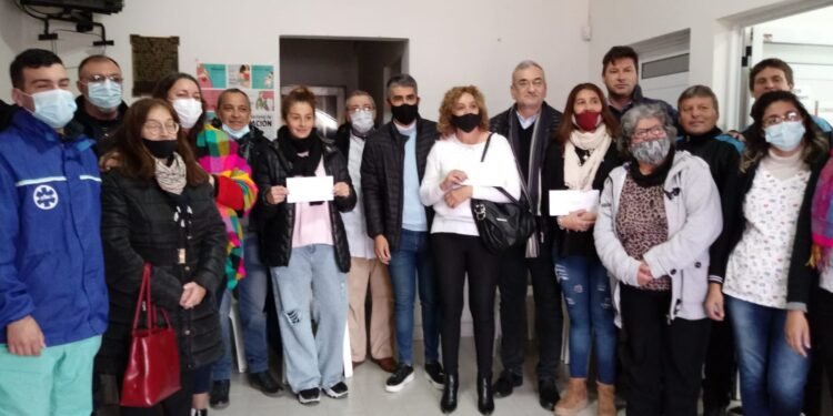 Entregan equipamientos a Bomberos Voluntarios de Frontera